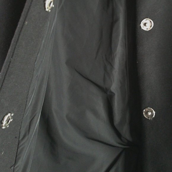 Abercrombie & Fitch || Black Long Sleeve Coat - Picture 4 of 8